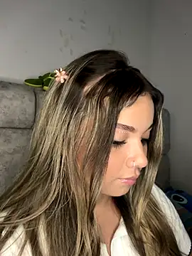 AnnyLopezzz  online show from September 21, 2025, 5:29 pm