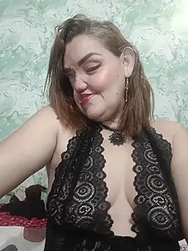 MayaLuna1 online show from November 1, 2025, 5:51 pm