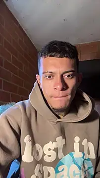 Mrjustin sebas online show from April 15, 2026, 9:48 pm