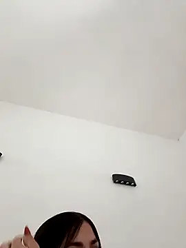 Melek 2002 Uruguaya online show from February 14, 2026, 5:13 pm