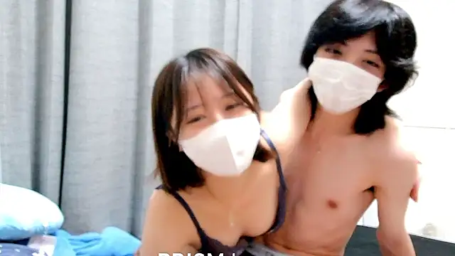 Chii Rii couple online show from October 21, 2025, 2:27 pm