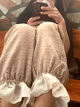 Tieuvi 18 online show from November 17, 2025, 12:47 am