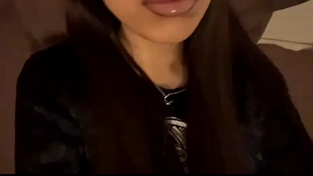 Leaf Unto online show from November 28, 2025, 2:06 pm