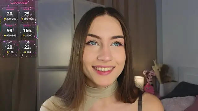 Moonlight1Sonata1 online show from November 10, 2025, 9:03 am