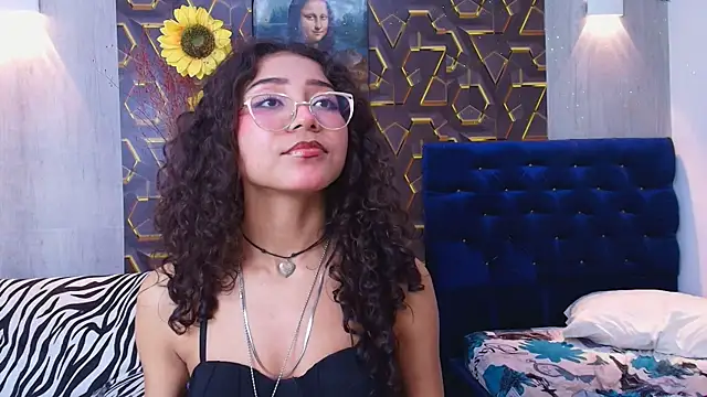 Snapshot of honeymoon_12 chatting on July 12, 2026, 7:20 am honeymoon 12 online show from July 12, 2026, 7:20 am