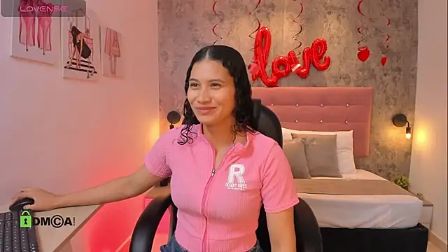 Snapshot of sweetrose_01 chatting on February 15, 2026, 12:04 pm sweetrose 01 online show from February 15, 2026, 12:04 pm