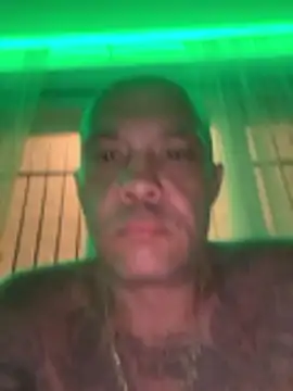 gitanomadrid online show from May 3, 2026, 2:27 am