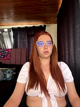 CoraVibes online show from October 27, 2025, 7:48 pm