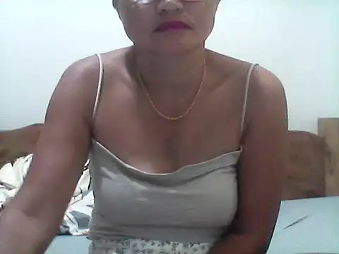 nathalie0045 online show from February 24, 2026, 12:00 am