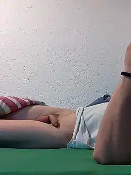 thelion0508 online show from October 6, 2025, 5:30 am