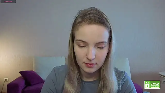 Snapshot of HongTomczak chatting on May 14, 2026, 7:38 am HongTomczak online show from May 14, 2026, 7:38 am