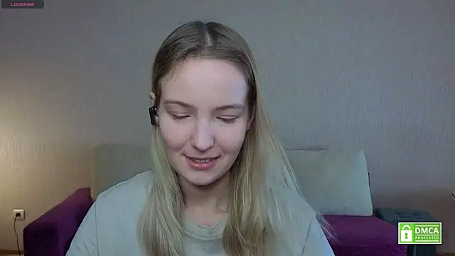 Snapshot of HongTomczak chatting on May 25, 2026, 7:40 am HongTomczak online show from May 25, 2026, 7:40 am