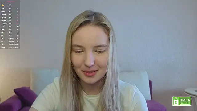 HongTomczak online show from July 23, 2026, 7:38 am