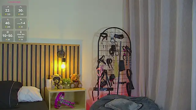 emma morales  online show from April 9, 2026, 1:17 pm