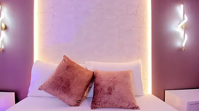 Snapshot of emily_tolson chatting on February 12, 2026, 7:24 pm emily tolson online show from February 12, 2026, 7:24 pm