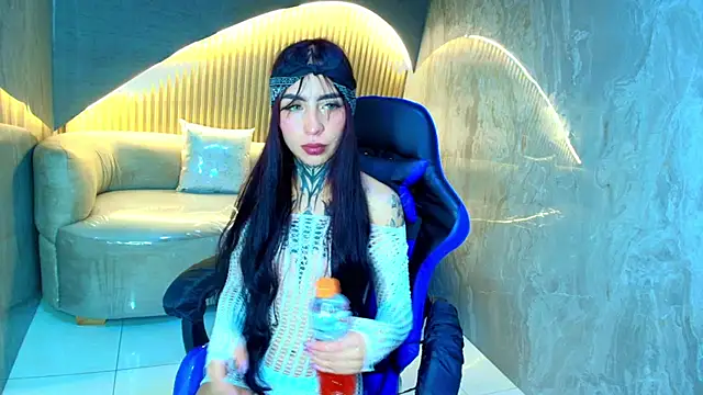 roux r online show from November 26, 2025, 8:09 pm