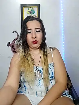 isabella lovem online show from November 12, 2025, 10:57 pm