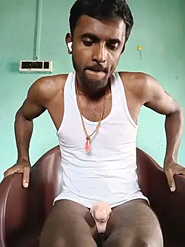 Snapshot of ShinuRoy chatting on July 1, 2026, 5:08 am ShinuRoy online show from July 1, 2026, 5:08 am