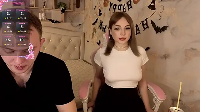 Crystal-Nuts online show from October 26, 2025, 10:10 pm