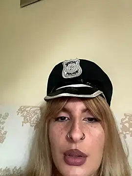 Sexy Bulgarian woman online show from October 31, 2025, 8:33 am