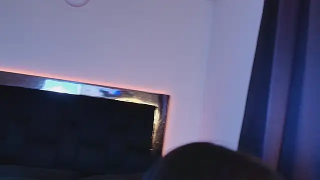 Snapshot of madisonwalkeeer chatting on February 17, 2026, 7:33 pm madisonwalkeeer online show from February 17, 2026, 7:33 pm