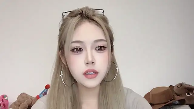 Snapshot of XingKongCOCO-107 chatting on October 19, 2025, 10:40 am XingKongCOCO-107 online show from October 19, 2025, 10:40 am