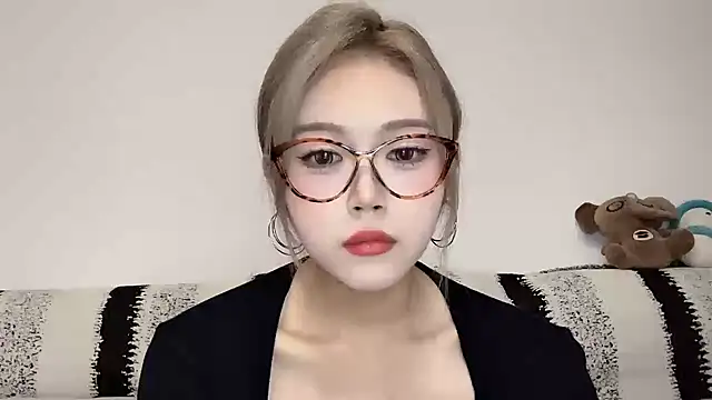 Snapshot of XingKongCOCO-107 chatting on October 1, 2025, 11:36 am XingKongCOCO-107 online show from October 1, 2025, 11:36 am