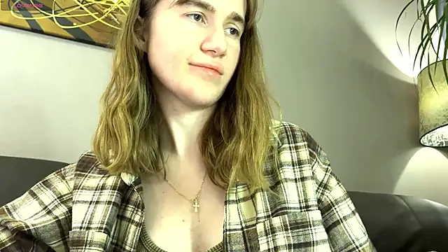 velina   online show from October 8, 2025, 5:13 pm