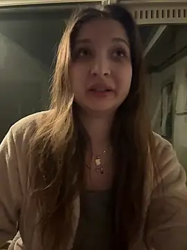 RebekaRose online show from April 8, 2026, 8:43 pm