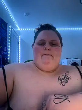 bigmamavirgo01 online show from October 31, 2025, 6:37 pm