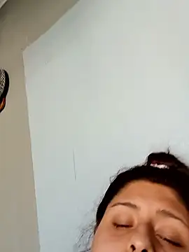 tudiablitalitabellaaa online show from March 21, 2026, 9:19 pm