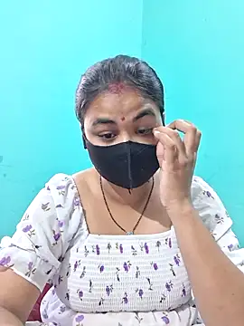 Snapshot of DivyaBhabhi69@xh chatting on June 15, 2026, 3:40 am DivyaBhabhi69xh online show from June 15, 2026, 3:40 am