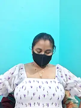 DivyaBhabhi69xh online show from July 26, 2026, 12:45 pm