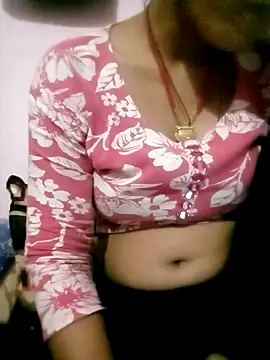 Hot tin74 online show from April 10, 2026, 4:58 pm