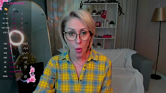 PamellaMurphy online show from January 9, 2026, 5:25 am