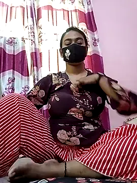 Snapshot of Sadia_1 chatting on September 19, 2025, 11:03 am Sadia 1 online show from September 19, 2025, 11:03 am