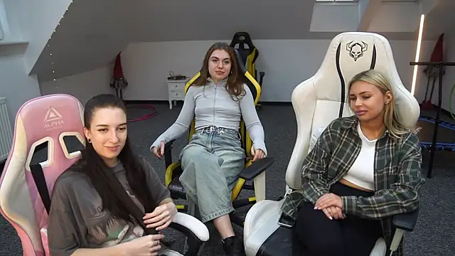 Snapshot of _Lili_054 chatting on September 23, 2025, 10:22 am  Lili 054 online show from September 23, 2025, 10:22 am