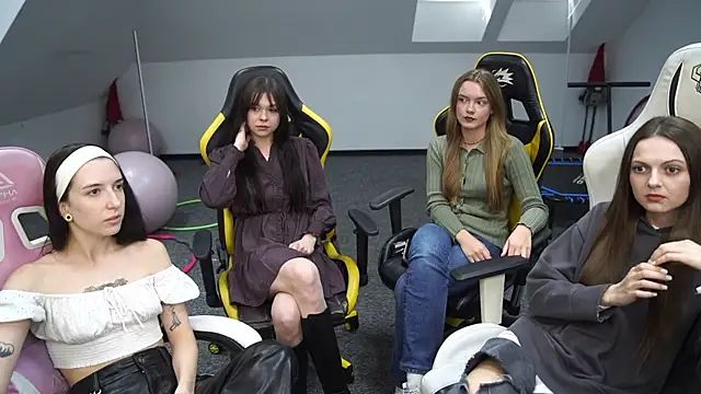 Snapshot of _Lili_054 chatting on September 25, 2025, 10:32 am  Lili 054 online show from September 25, 2025, 10:32 am