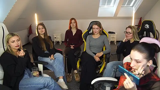 Snapshot of _Lili_054 chatting on September 26, 2025, 10:22 am  Lili 054 online show from September 26, 2025, 10:22 am