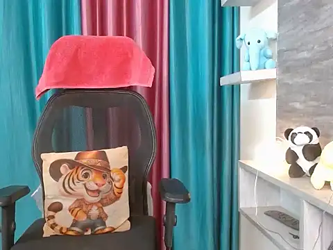 Your candy 47 online show from April 28, 2026, 3:38 pm