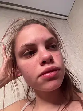 rinabluu online show from April 6, 2026, 12:17 pm