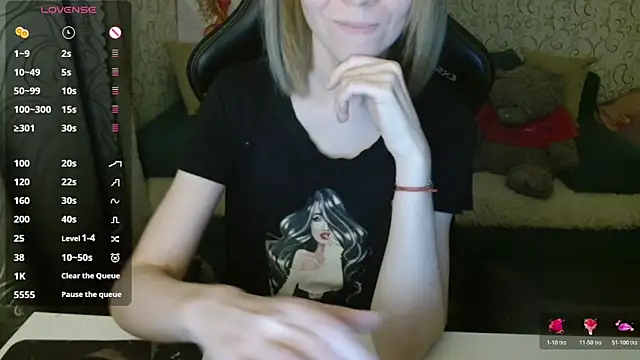 Ogonechekkk online show from October 21, 2025, 3:11 pm
