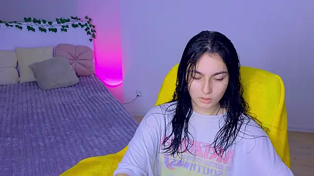 Snapshot of Andres_sssss chatting on September 24, 2025, 9:10 pm Andres sssss online show from September 24, 2025, 9:10 pm