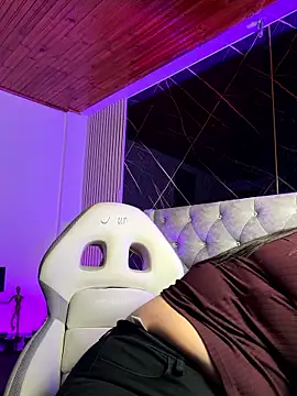 im bunny   online show from January 15, 2026, 11:35 am