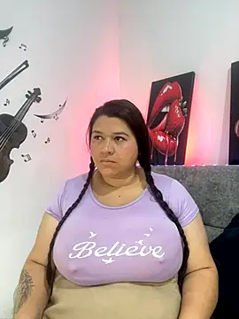 SafiroFer online show from October 9, 2025, 9:04 pm