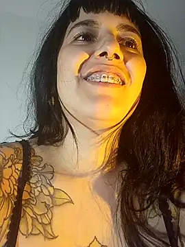 Jinx  x online show from December 19, 2025, 3:54 am