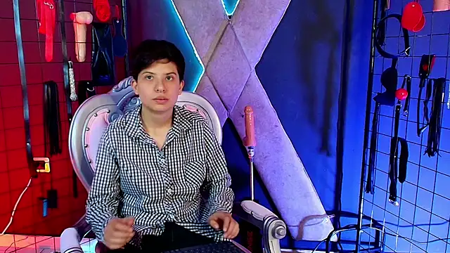 Mr sadistiic  online show from September 24, 2025, 3:35 am