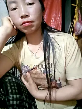 Snapshot of hera-00 chatting on October 16, 2025, 10:18 pm hera-00 online show from October 16, 2025, 10:18 pm