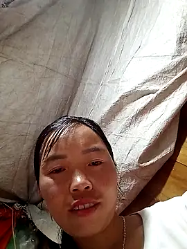 Snapshot of hera-00 chatting on October 7, 2025, 2:12 am hera-00 online show from October 7, 2025, 2:12 am