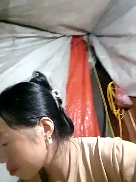 Snapshot of hera-00 chatting on September 14, 2025, 1:22 pm hera-00 online show from September 14, 2025, 1:22 pm